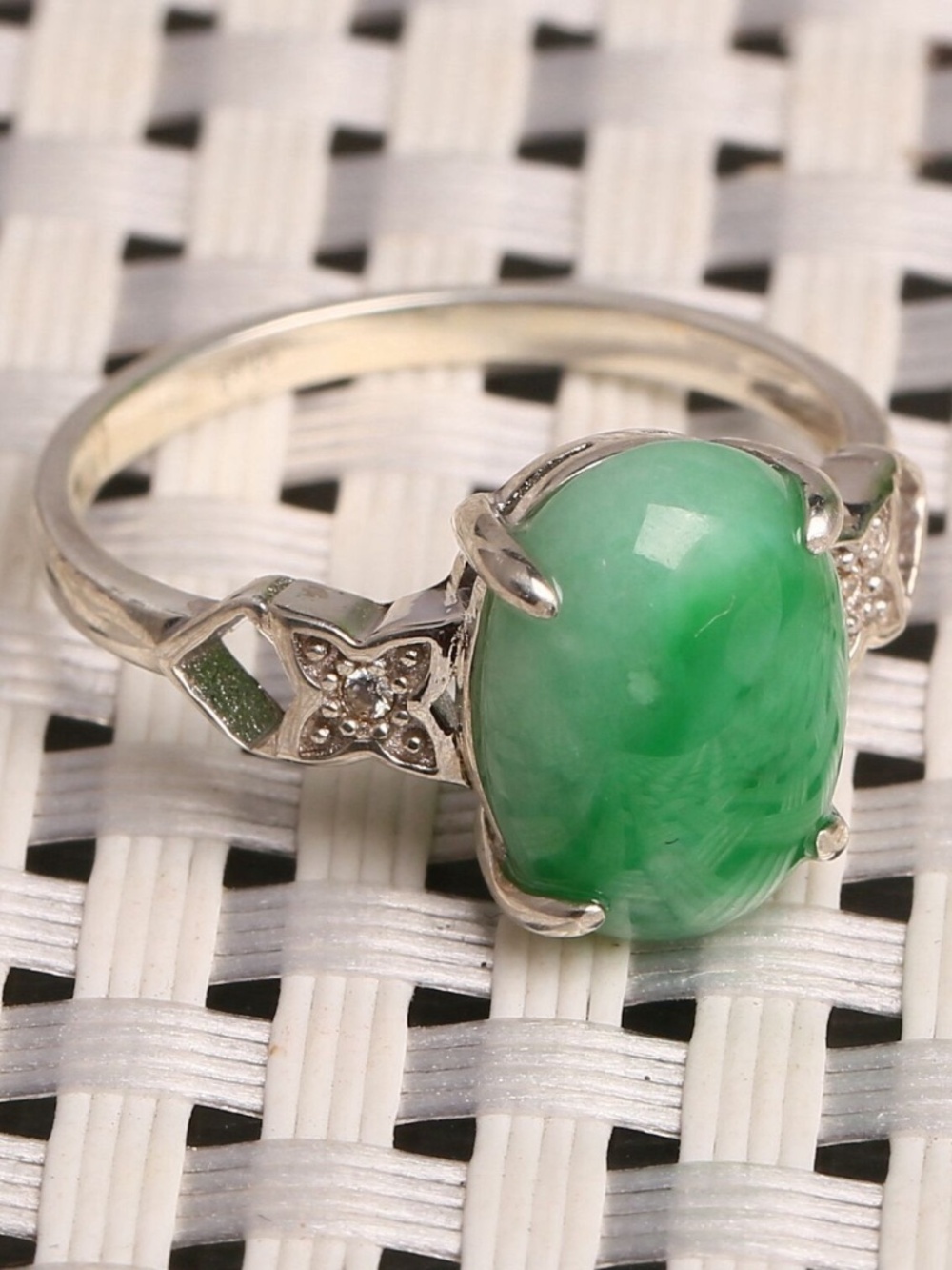 Cert'd Untreated Natural Green Grade A Jadeite jade inlay Ring Gift